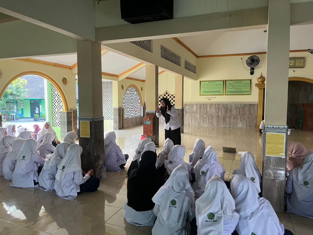 MTsN 9 Bantul Gelar Microteaching PMR Tindak Lanjut ToF PMI Kabupaten Bantul